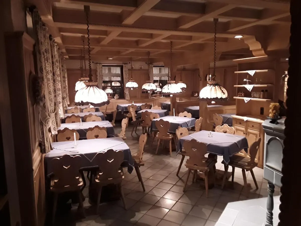 Hotel Zur Rose Goessweinstein 0*,  Deutschland